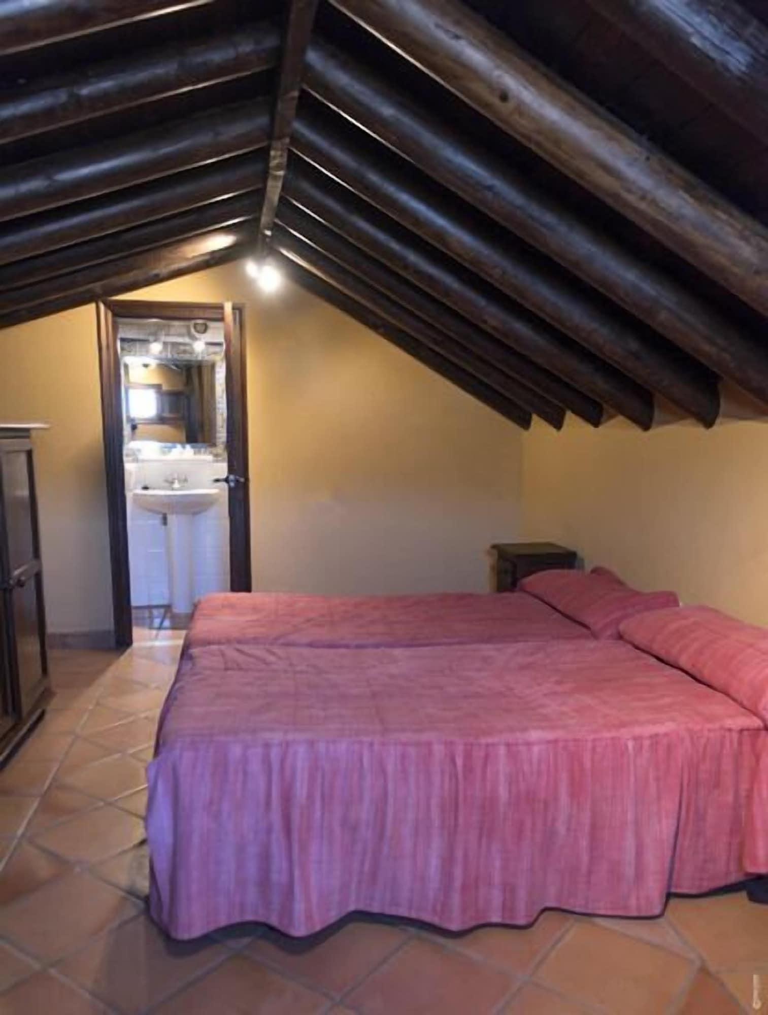 Casa Grande De 3* El Burgo